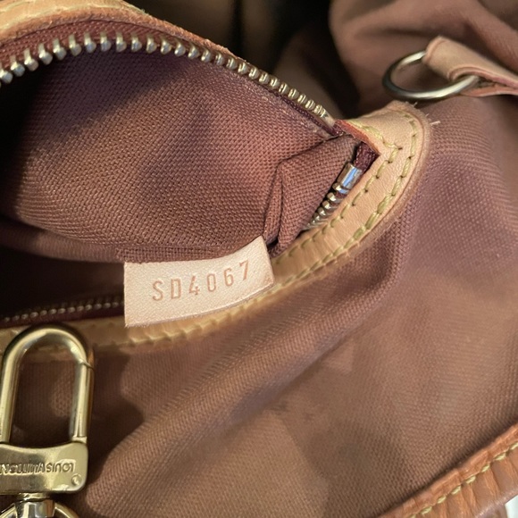 🛑SOLD🛑
Monogram Canvas Batignolles Horizontal - Picture 7 of 8